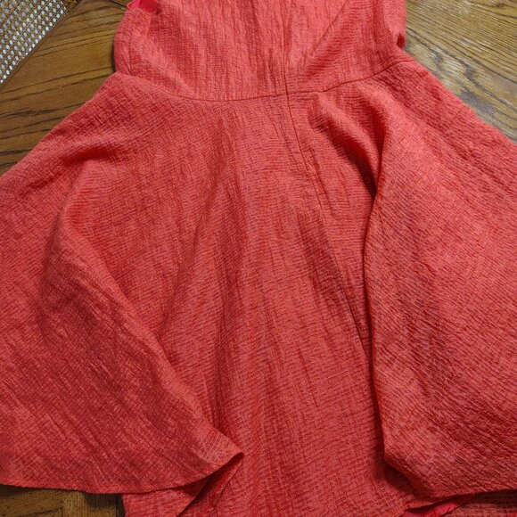 Sleeveless Dress - Picture 4 of 6